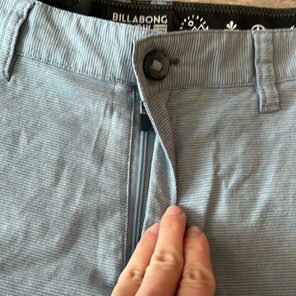 Billabong men’s shorts - Picture 5 of 8